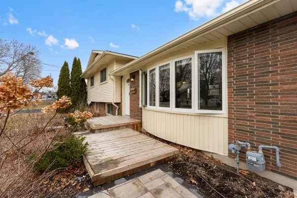 35 Bishops RD, St. Catharines, ON L2M 1T8