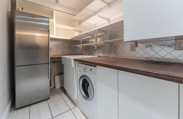 30 Summit AVE #607, Hamilton, ON L8V 2R8