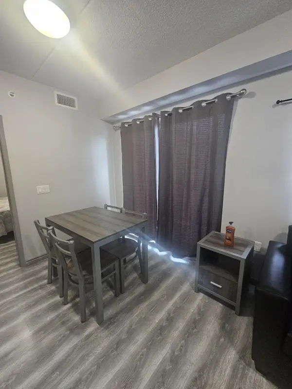 275 Larch ST #F411, Waterloo, ON N2L 3R2