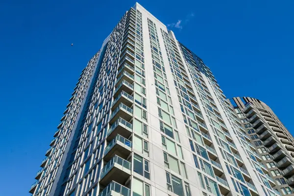 179 Metcalfe ST #2401, Ottawa Centre, ON K2P 1P7