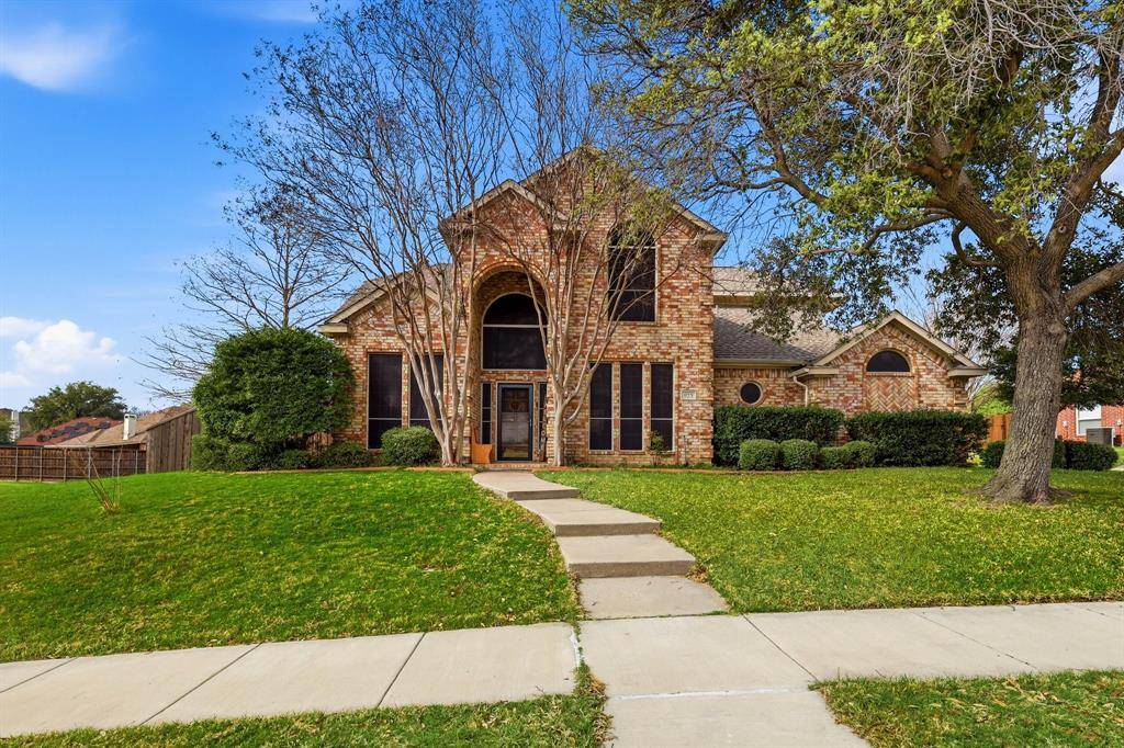 923 Granview Drive, Lewisville, TX 75067