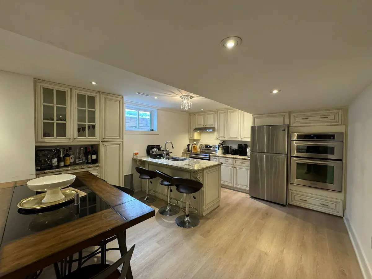 77 Winchester LN #Bsmt, Richmond Hill, ON L4C 6Y6