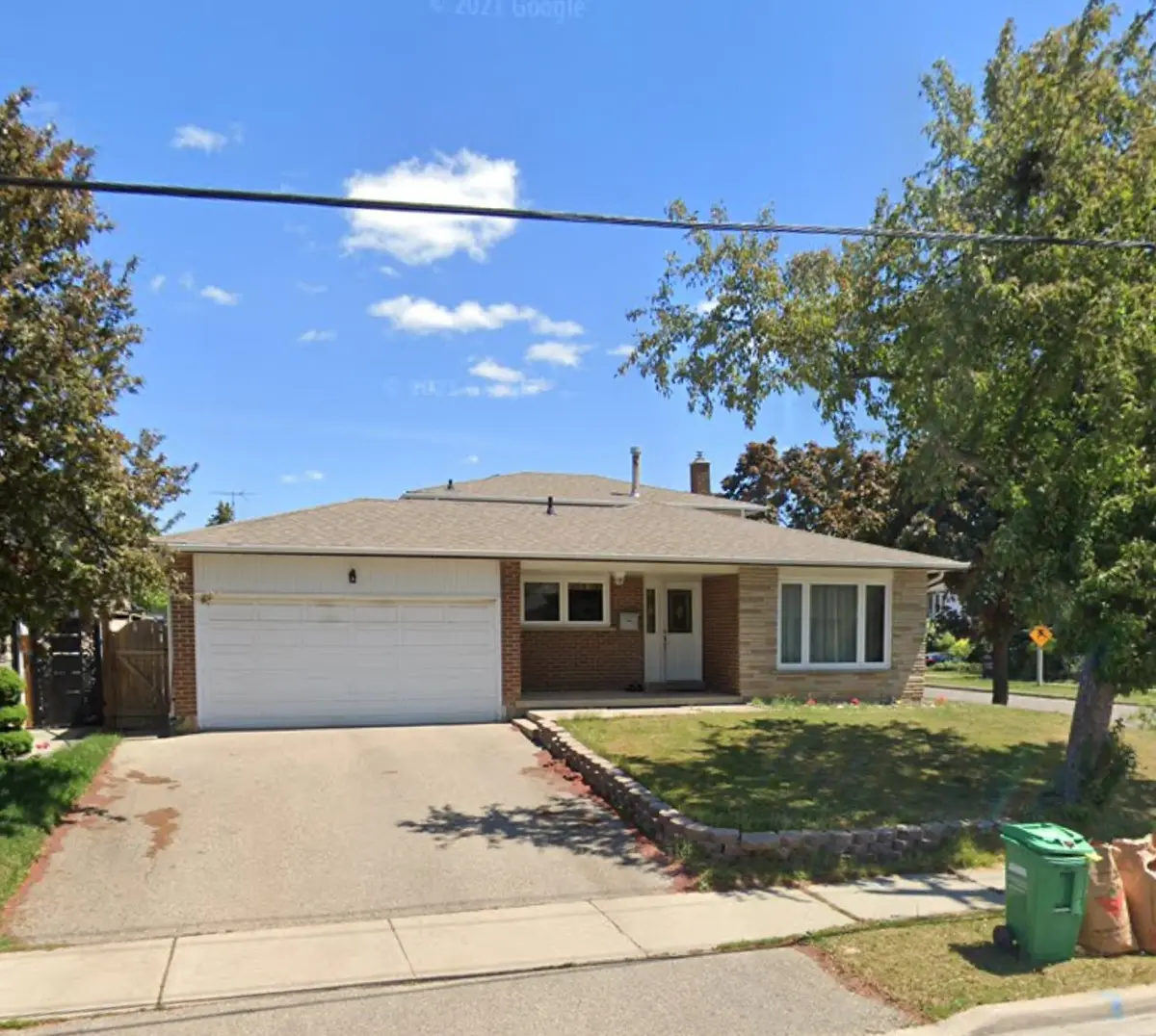 38 Pleasantview AVE, Brampton, ON L6X 2N1