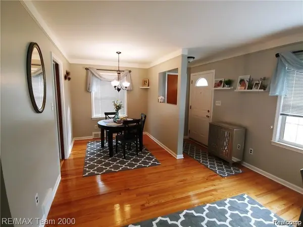 1729 WALNUT ST, Dearborn, MI 48124