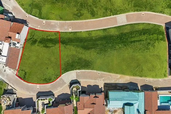 32 Cardona Drive, Westlake, TX 76262