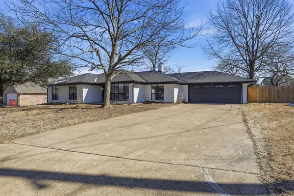 1050 Post Oak Lane, Reno, TX 75462