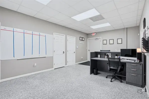 2550 W US Highway 377, Granbury, TX 76048