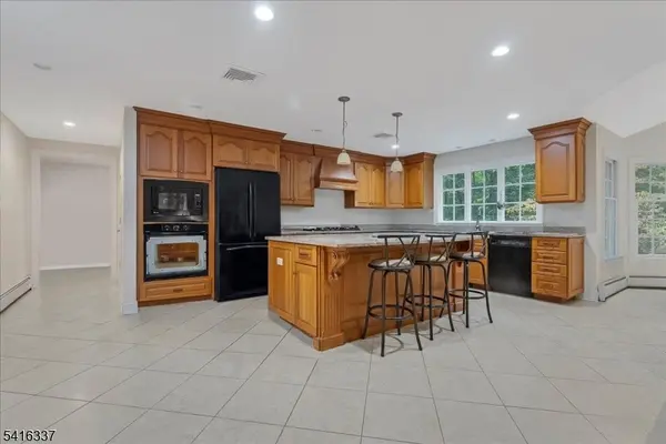 240 Ottowa Ln, Franklin Lakes Boro, NJ 07417