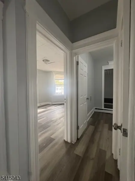 40 Wegman Pkwy, Jersey City, NJ 07305