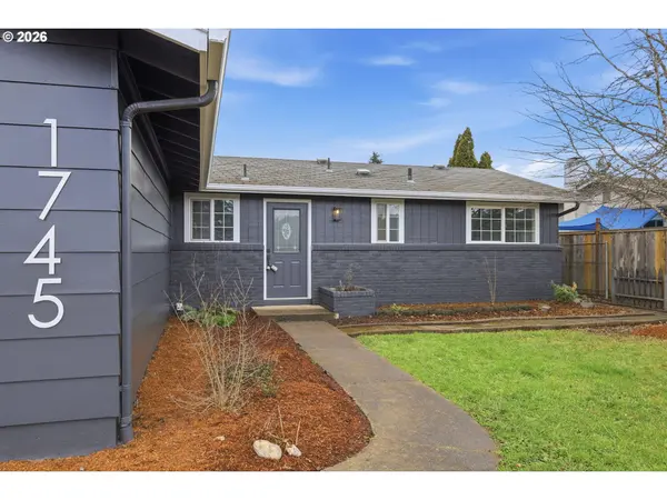 1745 E GROVER AVE, Cottage Grove, OR 97424