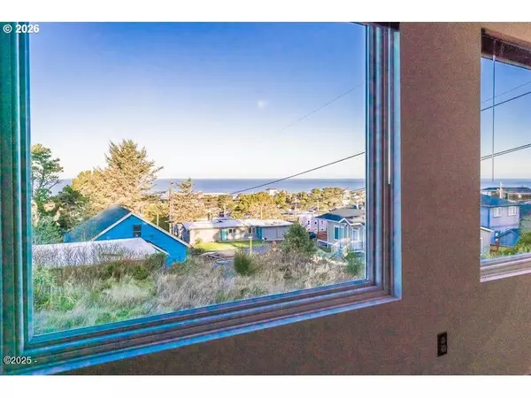 Lincoln City, OR 97367,1740 NE 16TH ST