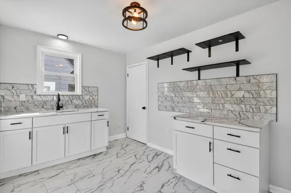 8449 Penrod ST, Detroit City, MI 48228