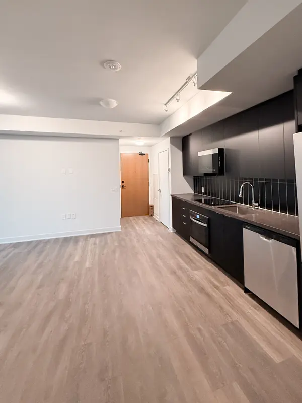 2920 Highway 7 N/A #2404, Vaughan, ON L4K 0P4