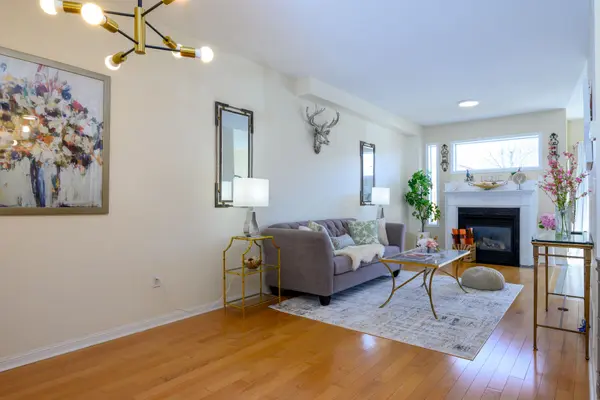 11 Zermatt WAY, Markham, ON L3R 5H9