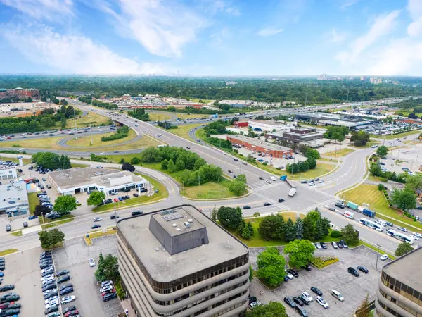 710 Dorval DR #600-27, Oakville, ON L6K 3V7