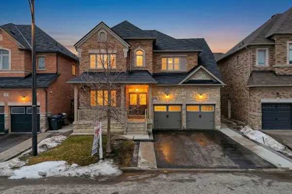 10 Dopp CRES, Brampton, ON L6P 4C8