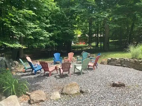 119 HOOD RD, Huntsville, ON P1H 2J3