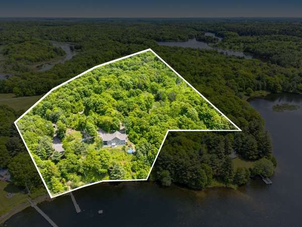 32 Forest Breeze LN, Rideau Lakes, ON K0G 1E0