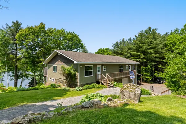 32 Forest Breeze LN, Rideau Lakes, ON K0G 1E0