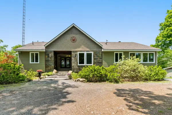 32 Forest Breeze LN, Rideau Lakes, ON K0G 1E0