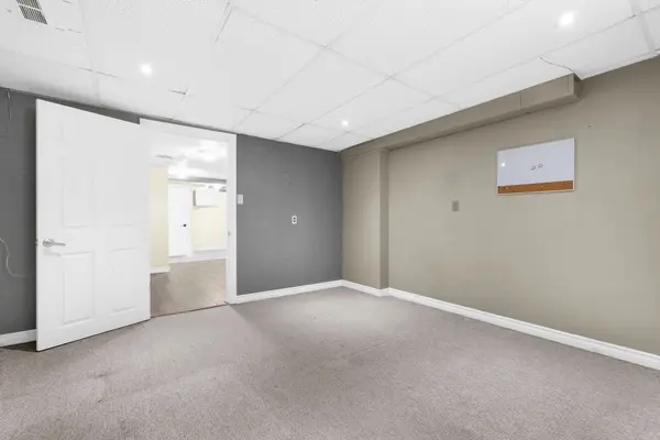 368 Upper Kenilworth AVE, Hamilton, ON L8T 4G5