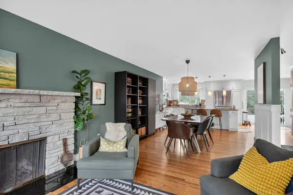 998 Harkness Avenue AVE, Billings Bridge - Riverside Park And Area, ON K1V 6P2