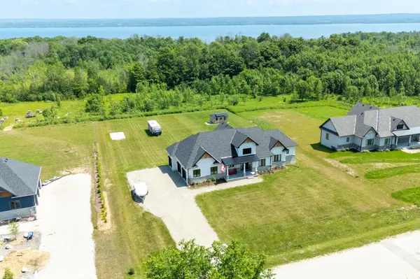 167 Alexandria ST, Georgian Bluffs, ON N4K 0G2