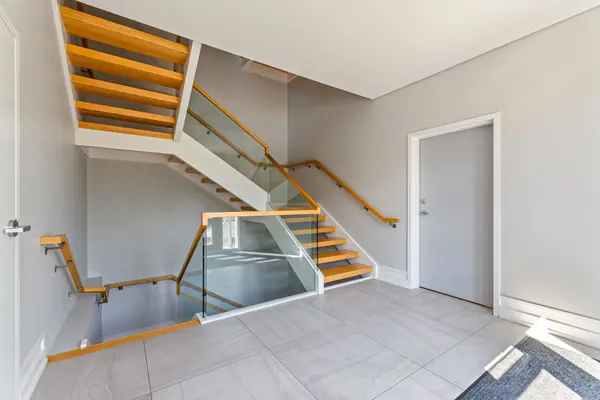 69 Donald ST, Overbrook - Castleheights And Area, ON K1K 1N3