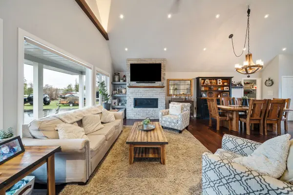 20 Lagoon DR, Kawartha Lakes, ON K0M 1N0