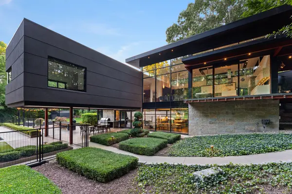 250 Canboro RD, Pelham, ON L0S 1M0