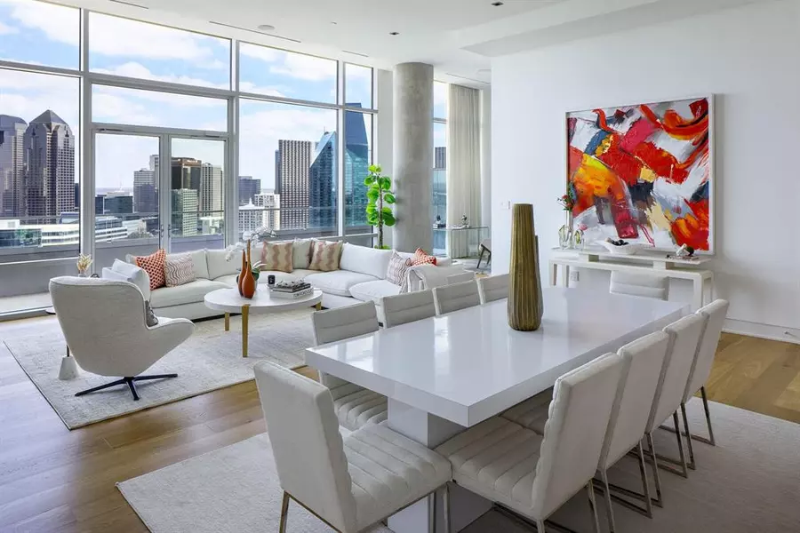 2430 Victory Park Lane #3203, Dallas, TX 75219