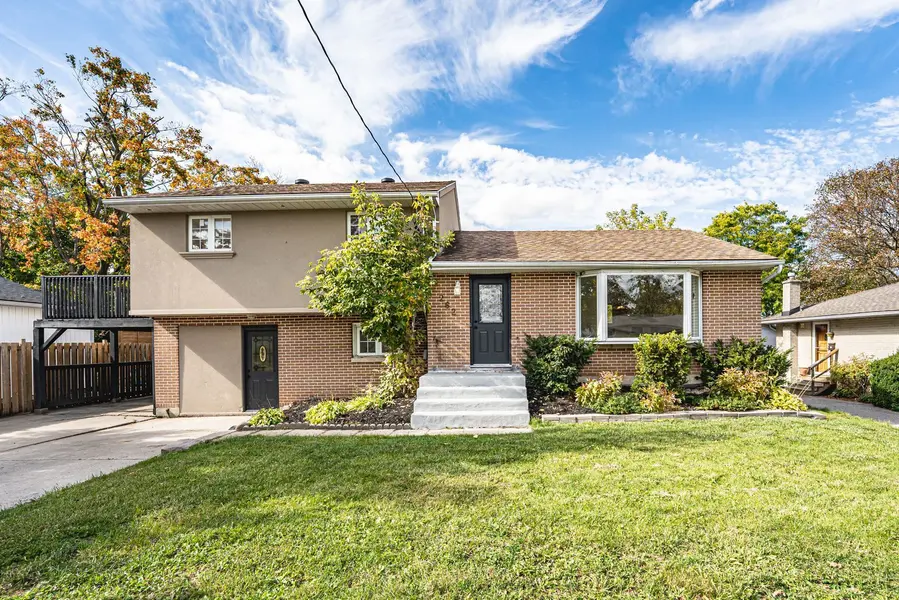 262 Duckworth ST, Barrie, ON L4M 3X2