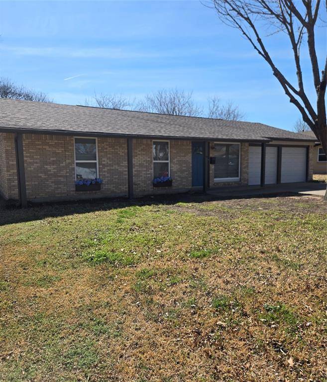 417 Lena Lane, Burleson, TX 76028