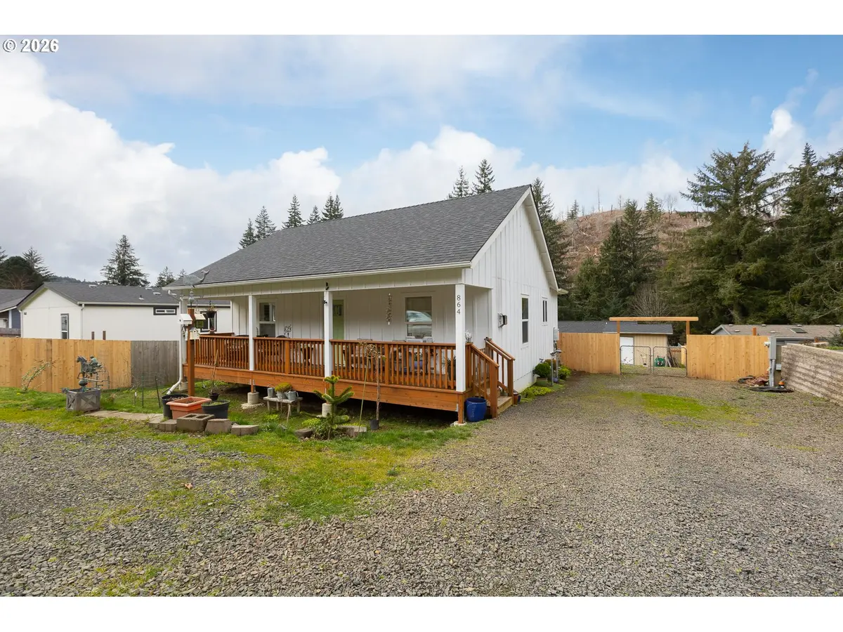 864 N DEERLANE LOOP, Otis, OR 97368