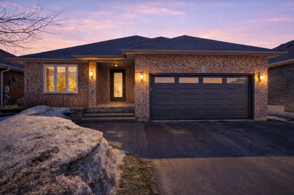 75 Mcgibbon BLVD, Kawartha Lakes, ON K9V 6G5
