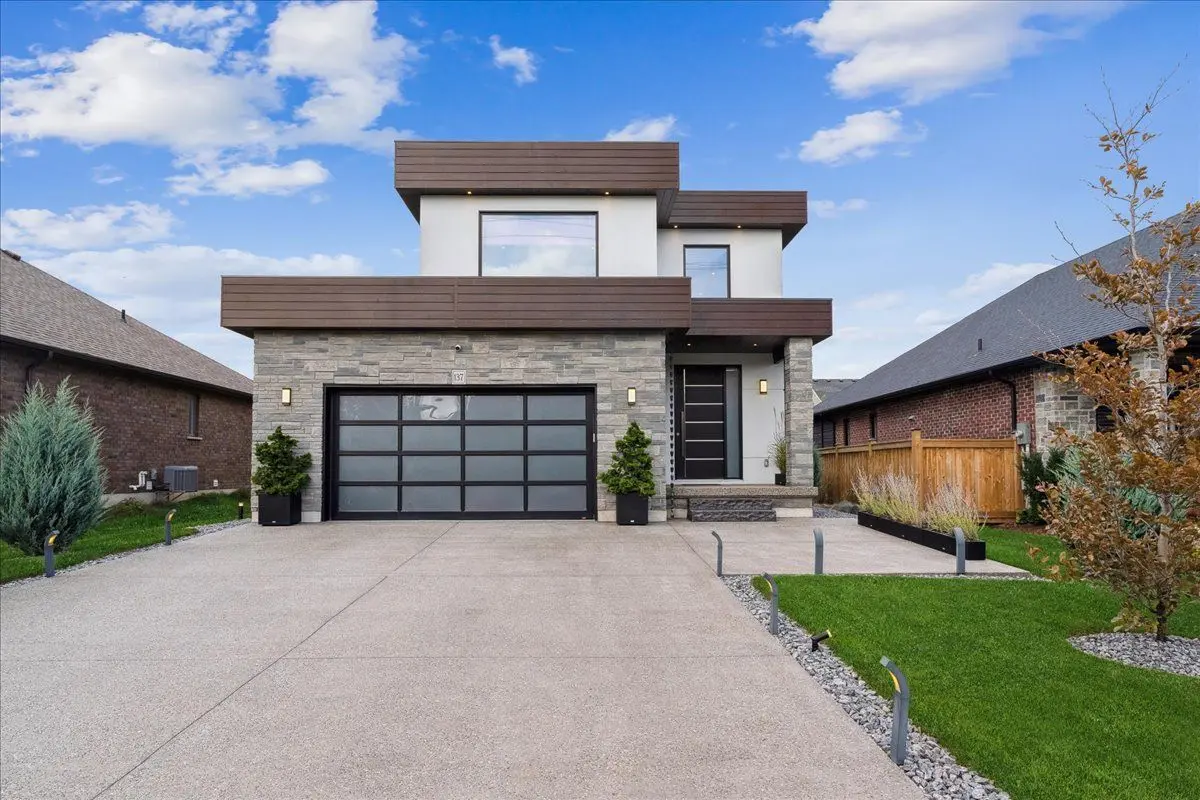 137 New Lakeshore RD, Norfolk, ON N0A 1N3