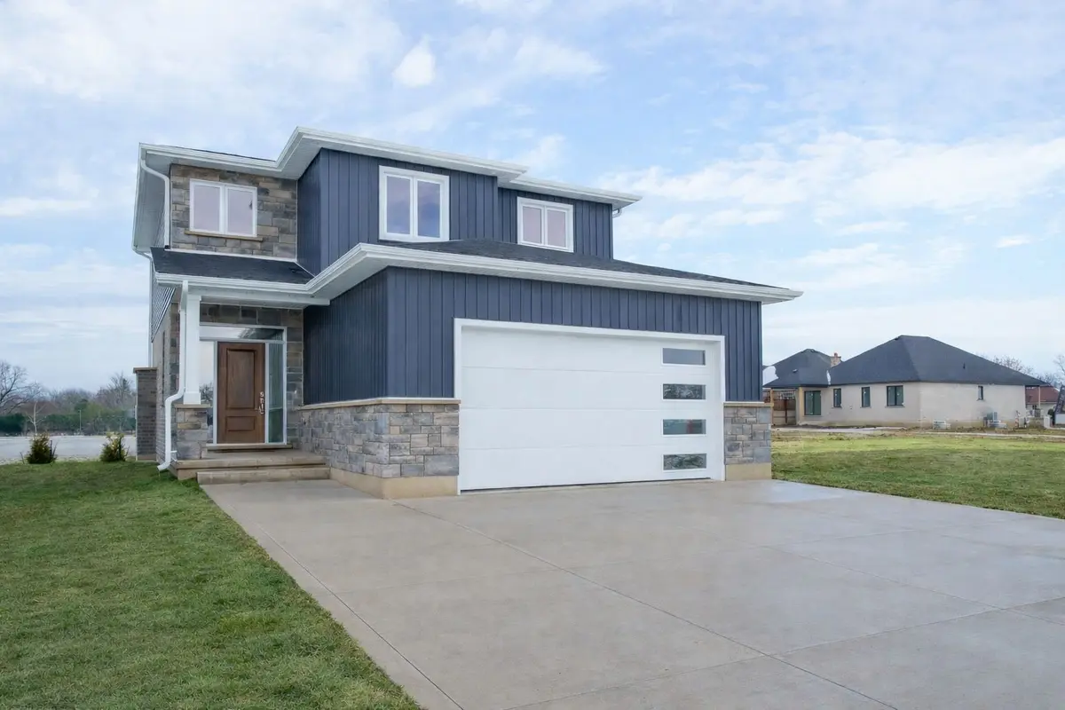 115 Atkinson ST, North Middlesex, ON N0M 1A0