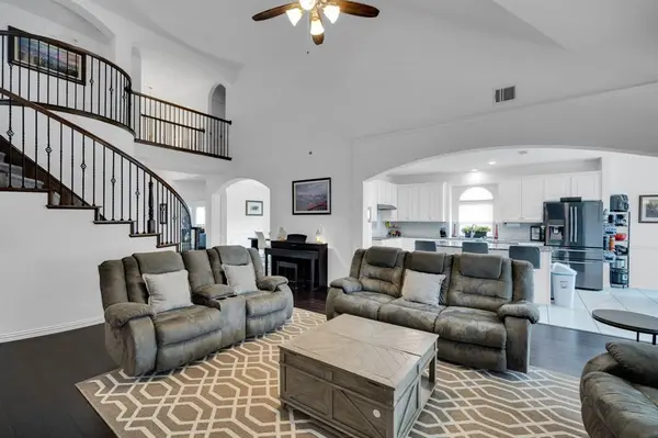 262 Brook Meadow Drive, Midlothian, TX 76065