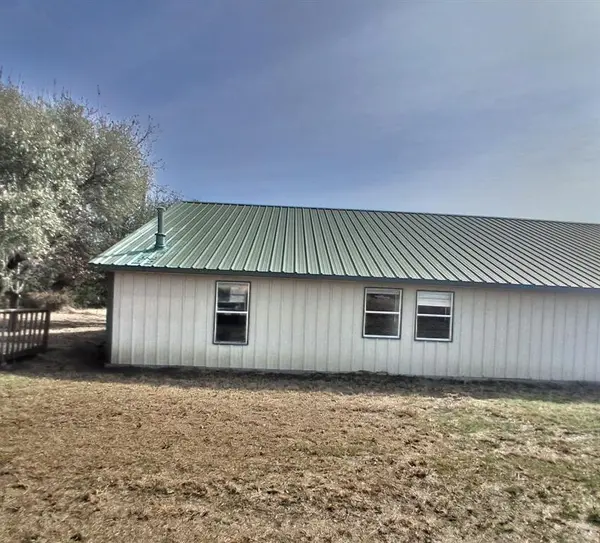 1767 Rs County Road 1610, Lone Oak, TX 75453