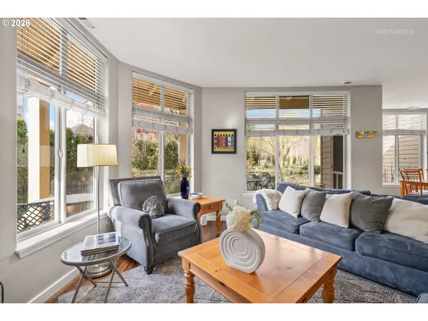 8325 SW SENECA ST, Tualatin, OR 97062