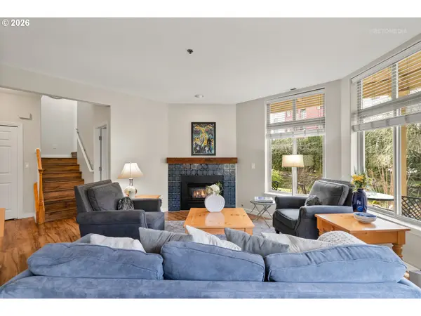 8325 SW SENECA ST, Tualatin, OR 97062