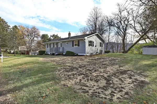 6 Van Buren Ave, Vernon Twp., NJ 07462