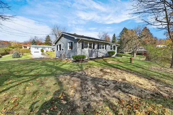 6 Van Buren Ave, Vernon Twp., NJ 07462