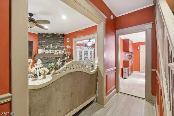 54 E Pennsylvania Ave, Woodbridge Twp., NJ 07001