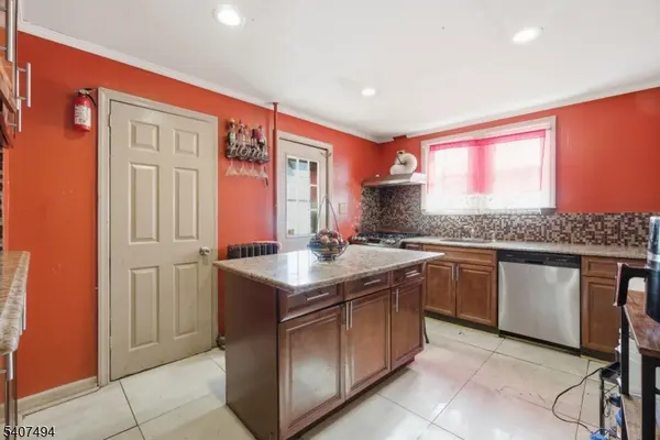 54 E Pennsylvania Ave, Woodbridge Twp., NJ 07001