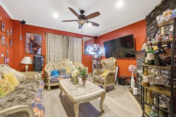 54 E Pennsylvania Ave, Woodbridge Twp., NJ 07001