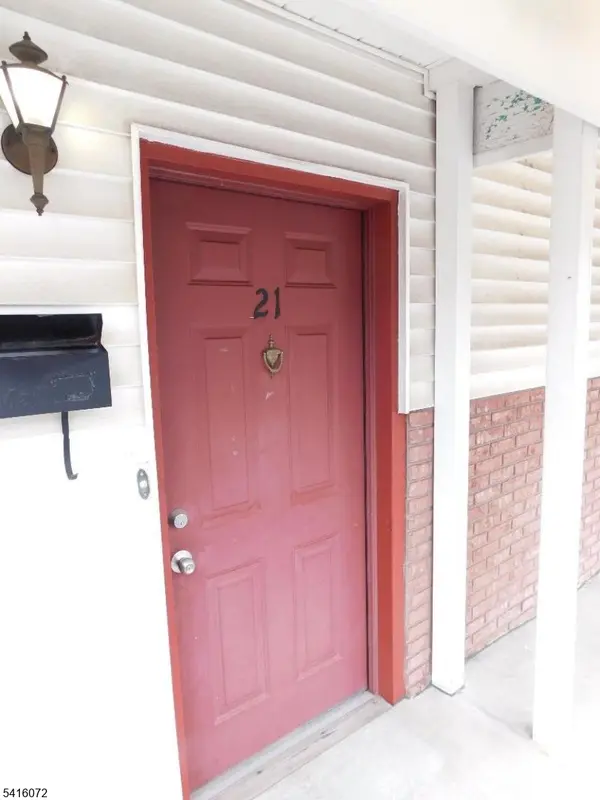 21 W 14Th St #2, Bayonne City, NJ 07002