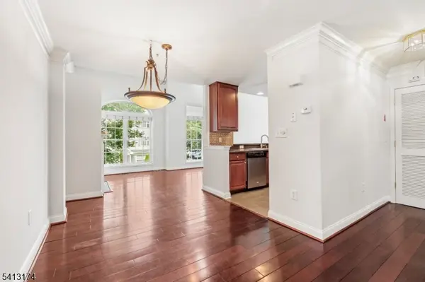 408 Donato Cir, Scotch Plains Twp., NJ 07076