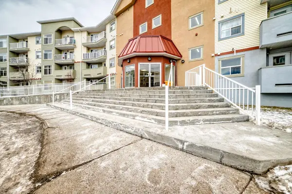 700 Willowbrook RD NW #2126, Airdrie, AB T4B 0L5