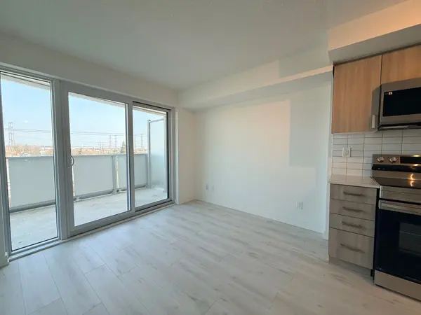 1010 Sandy Beach RD #306, Pickering, ON L1W 3V9